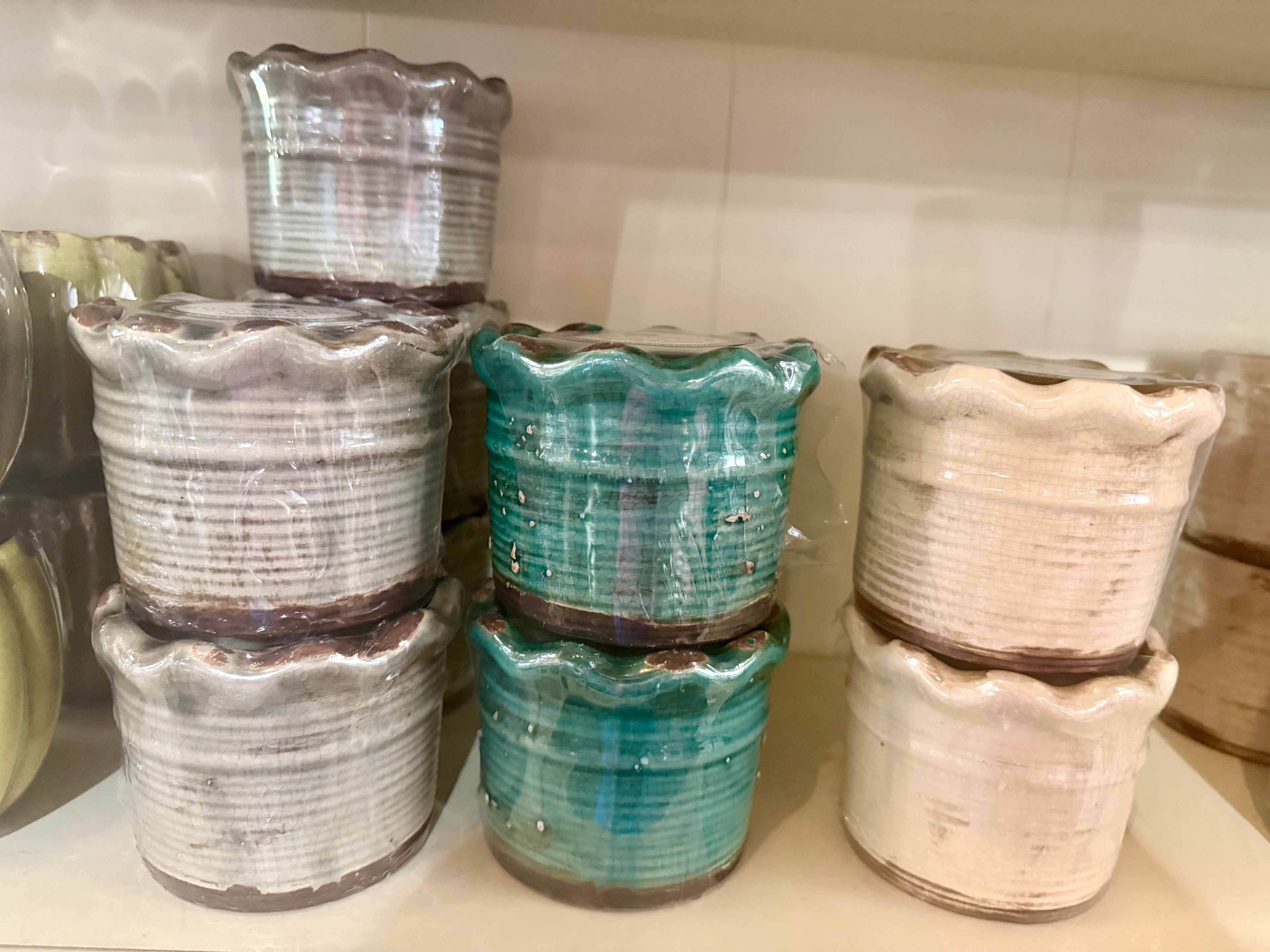 Swan Creek Ruffled Pot